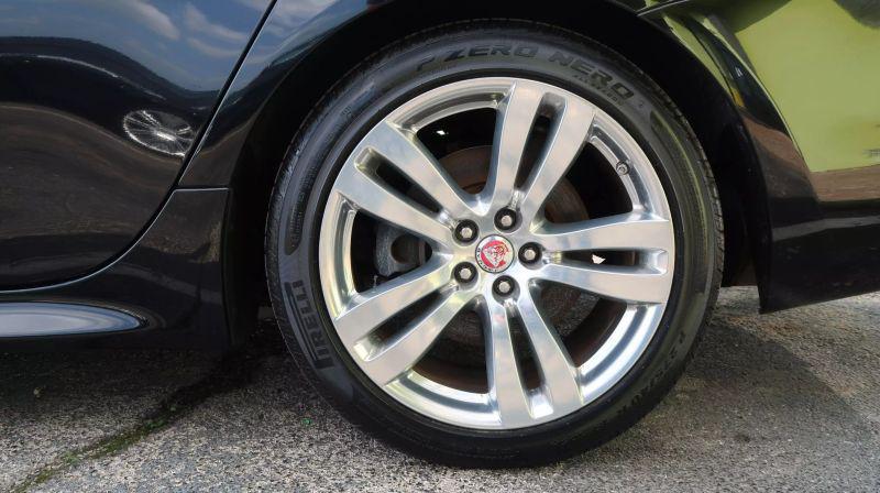 2016 Jaguar XJ R-Sport