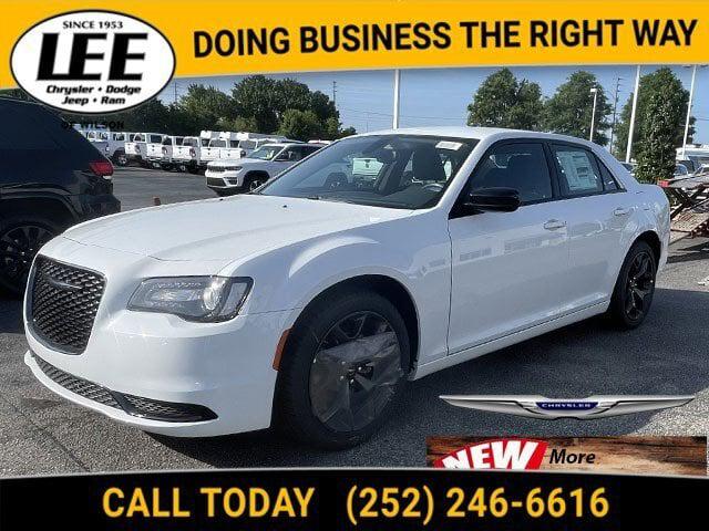 2023 Chrysler 300 Touring