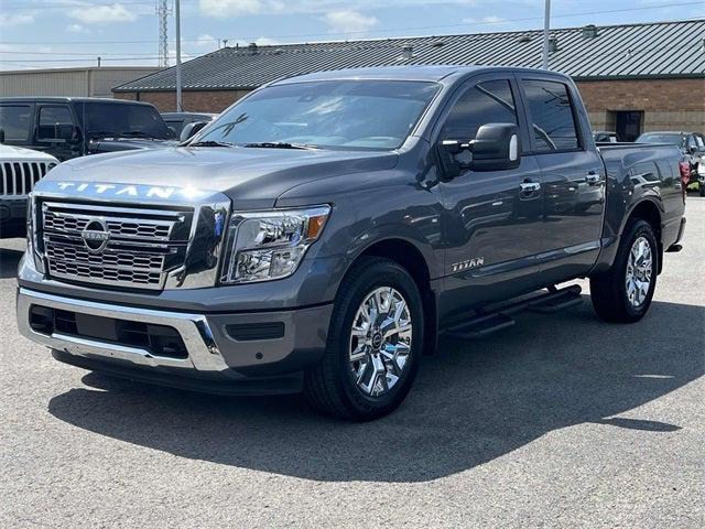 2024 Nissan TITAN Crew Cab SV 4x2