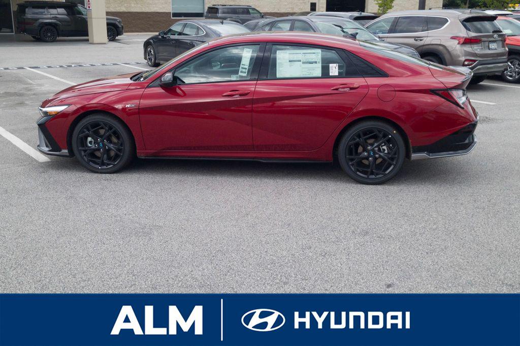 2025 Hyundai Elantra N Line - Photo 9