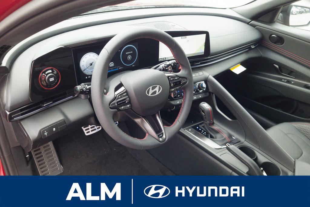 2025 Hyundai Elantra N Line - Photo 12