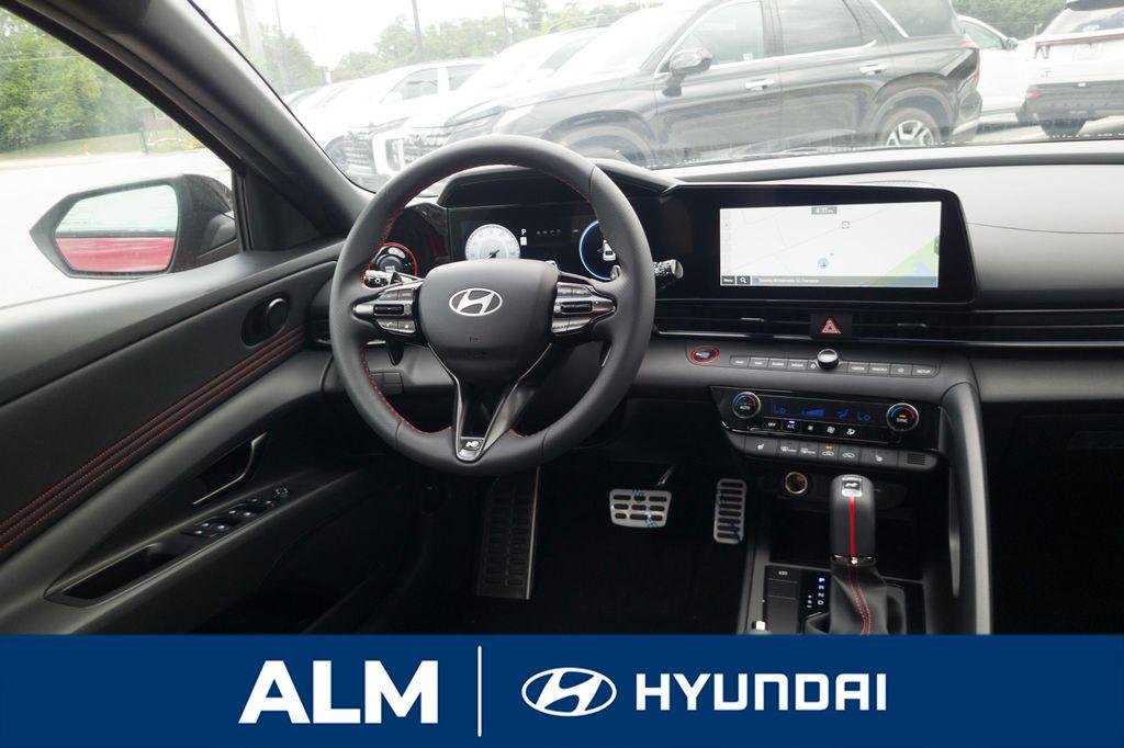 2025 Hyundai Elantra N Line - Photo 19