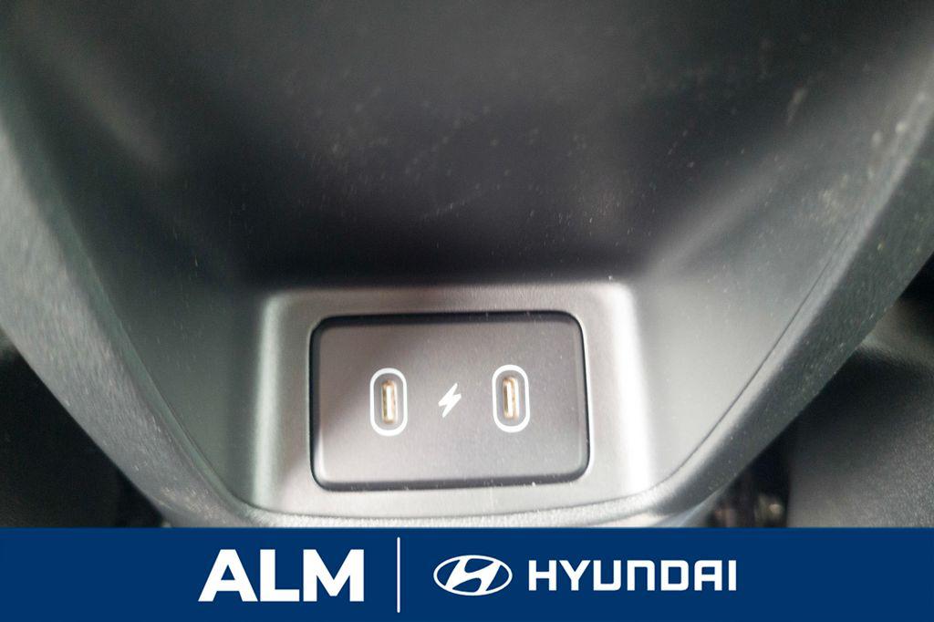2025 Hyundai Elantra N Line - Photo 20