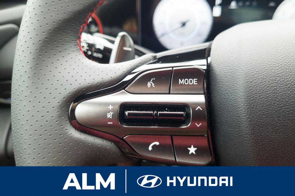 2025 Hyundai Elantra N Line - Photo 25