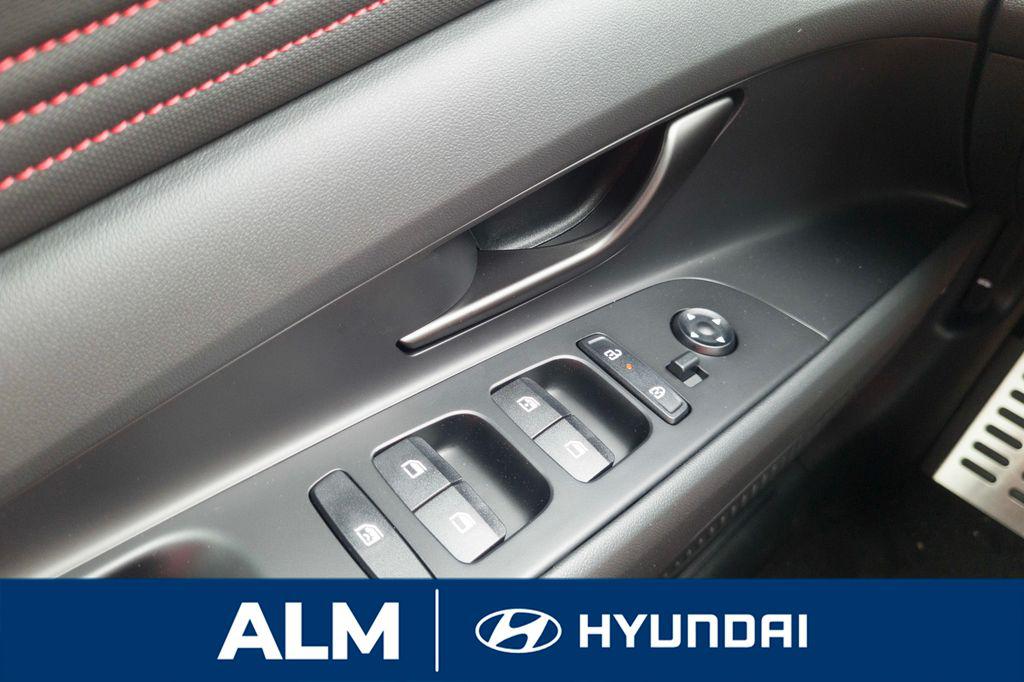 2025 Hyundai Elantra N Line - Photo 27