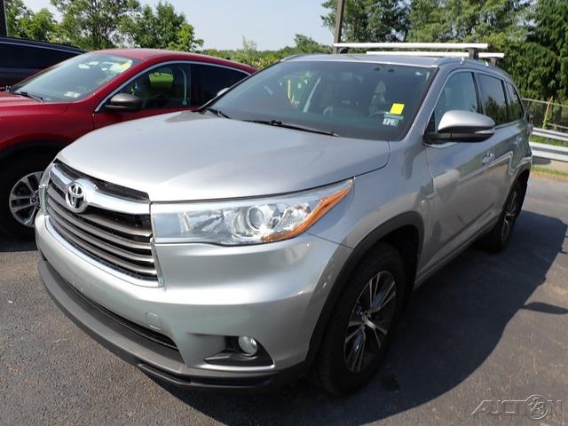 2016 Toyota Highlander XLE V6