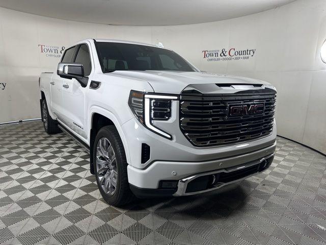 2023 GMC Sierra 1500 4WD Crew Cab Short Box Denali