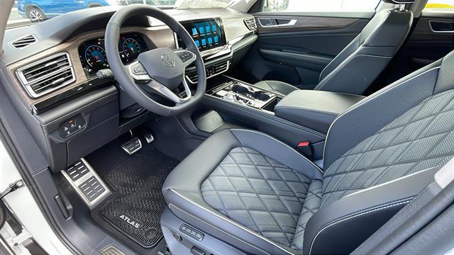 2025 Volkswagen Atlas 2.0T SEL Premium R-Line