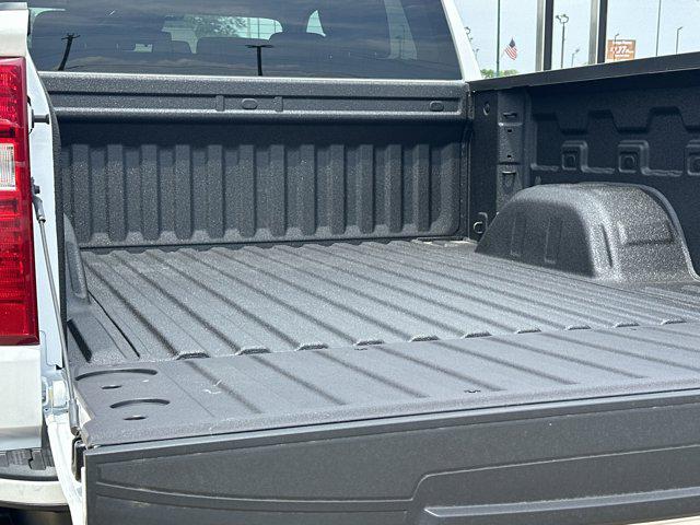 2025 Chevrolet Silverado 1500 4WD Crew Cab Short Bed Custom