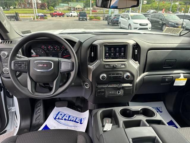 2025 GMC Sierra 2500HD 4WD Crew Cab Standard Bed Pro