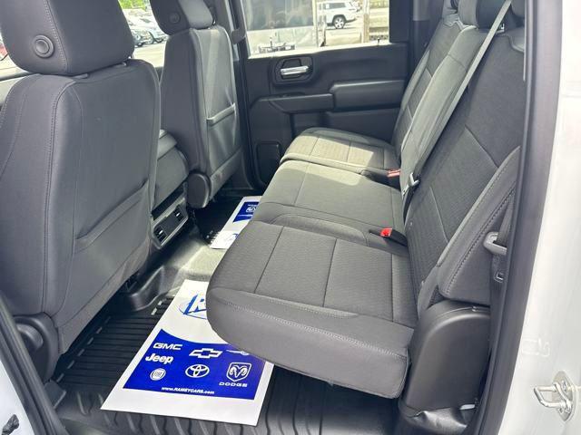 2025 GMC Sierra 2500HD 4WD Crew Cab Standard Bed Pro