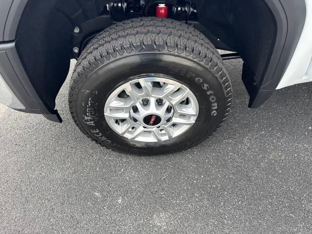 2025 GMC Sierra 2500HD 4WD Crew Cab Standard Bed Pro