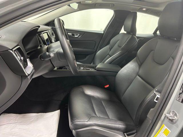2025 Volvo S60 B5 Core