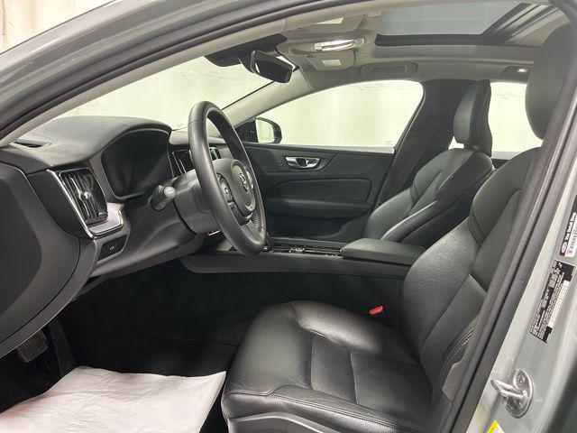 2025 Volvo S60 B5 Core