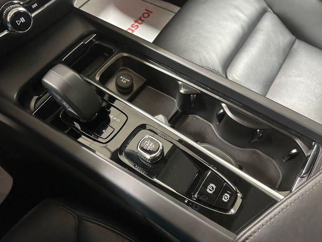 2025 Volvo S60 B5 Core