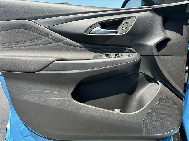 2025 Buick NV Sport Touring FWD