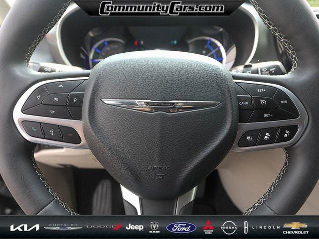 2022 Chrysler Pacifica Hybrid Touring L