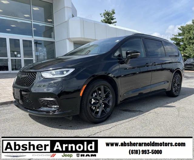 2025 Chrysler Pacifica PACIFICA LIMITED