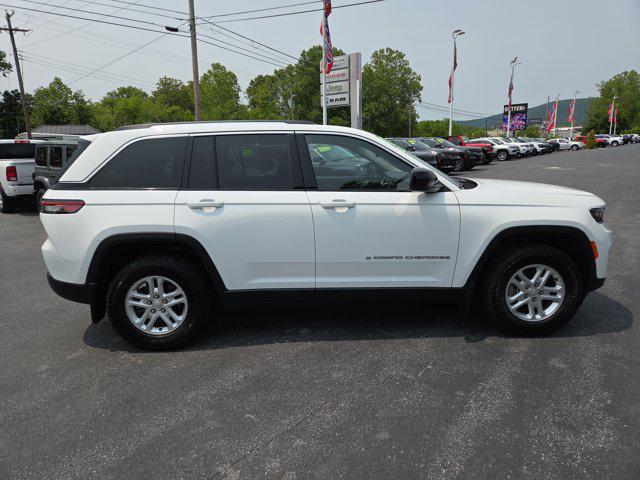 2022 Jeep Grand Cherokee Laredo 4x4
