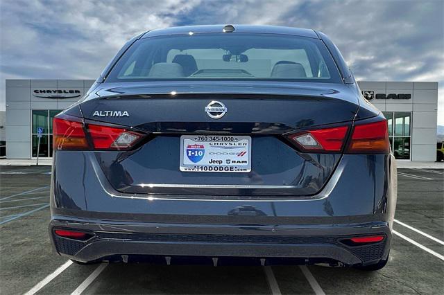 2022 Nissan Altima SV FWD