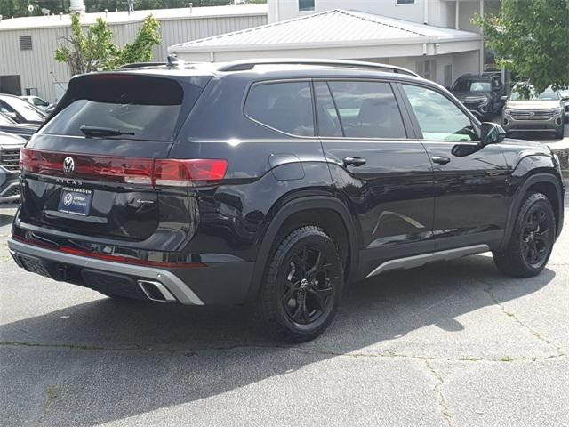 2025 Volkswagen Atlas 2.0T Peak Edition