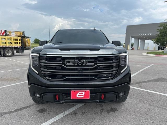 2022 GMC Sierra 1500 4WD Crew Cab Short Box AT4