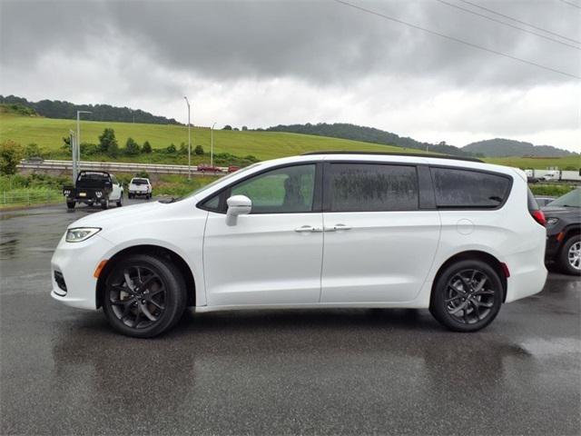 2021 Chrysler Pacifica Touring AWD