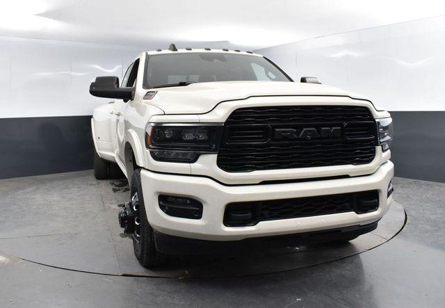 2022 RAM 3500 Limited Crew Cab 4x4 8 Box