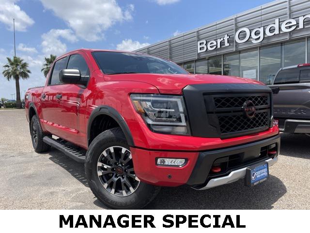 2023 Nissan TITAN Crew Cab PRO-4X 4x4