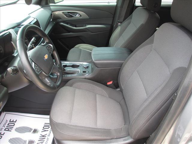 2023 Chevrolet Traverse FWD LT Cloth