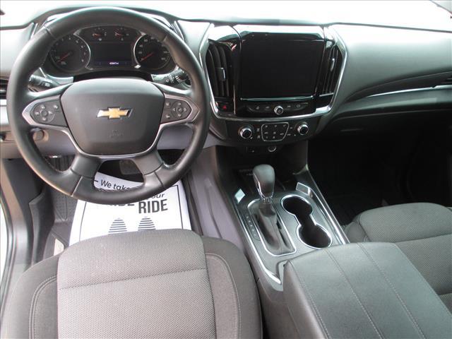 2023 Chevrolet Traverse FWD LT Cloth