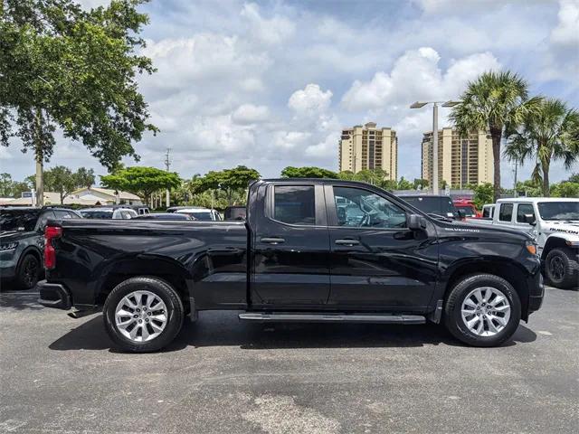 2022 Chevrolet Silverado 1500 2WD Double Cab Standard Bed Custom
