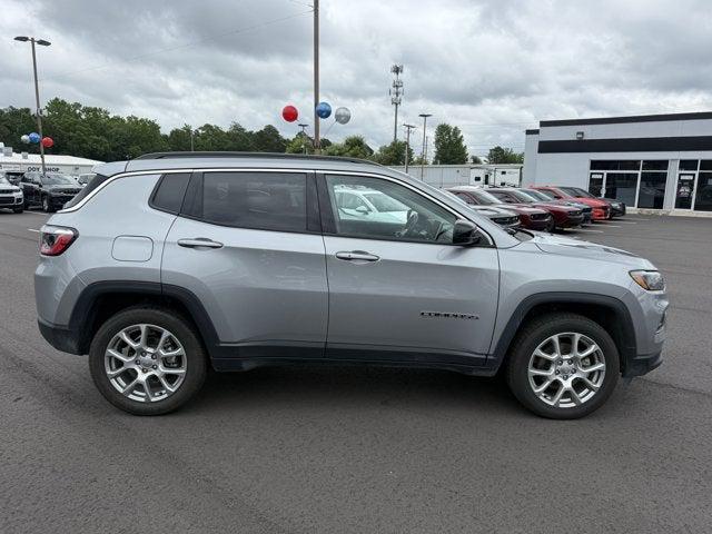 2022 Jeep Compass Latitude Lux 4x4
