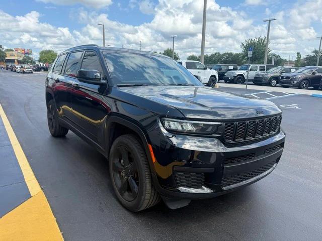 2023 Jeep Grand Cherokee L Altitude 4x4