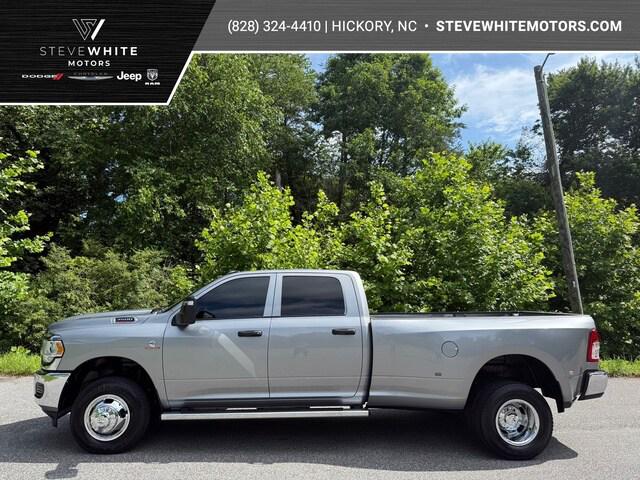 2024 RAM 3500 Tradesman Crew Cab 4x4 8 Box