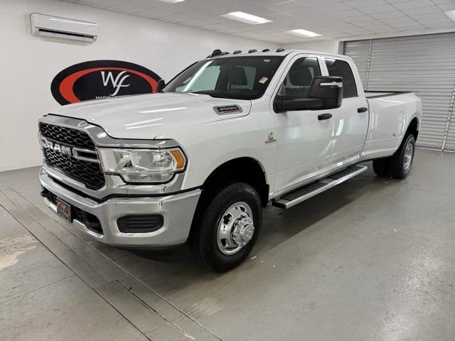 2024 RAM 3500 Tradesman Crew Cab 4x4 8 Box