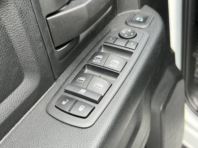 2024 RAM 2500 Tradesman Crew Cab 4x4 8 Box