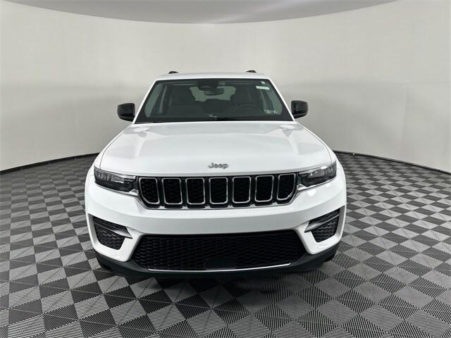 2023 Jeep Grand Cherokee Laredo 4x4
