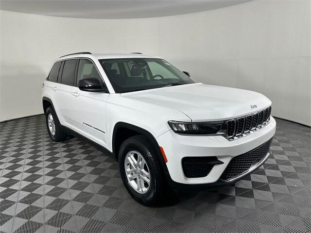 2023 Jeep Grand Cherokee Laredo 4x4