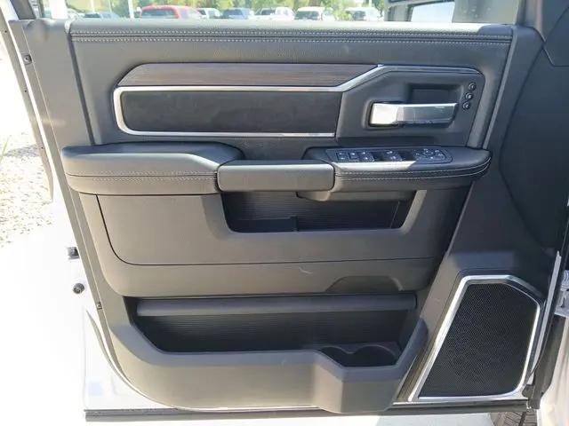 2025 Ram 2500 Laramie Crew Cab 4x4 6'4" Box