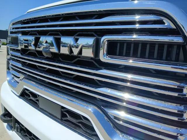 2025 Ram 2500 Laramie Crew Cab 4x4 6'4" Box