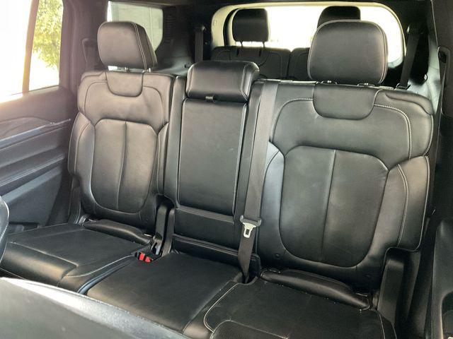 2022 Jeep Grand Cherokee L Overland 4x4