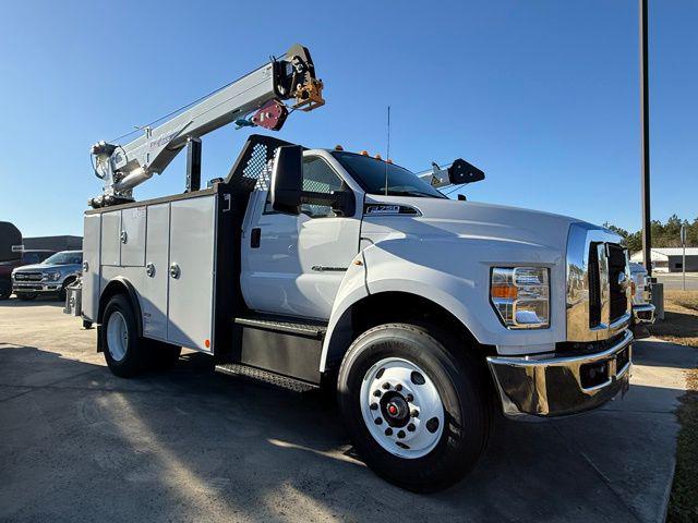 2025 Ford F-750 Straight Frame Base