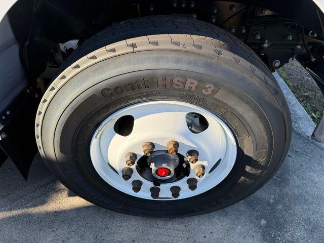 2025 Ford F-750 Straight Frame Base