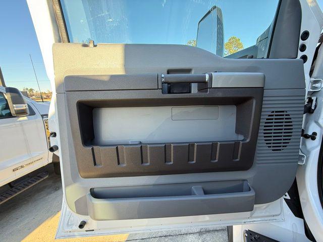 2025 Ford F-750 Straight Frame Base