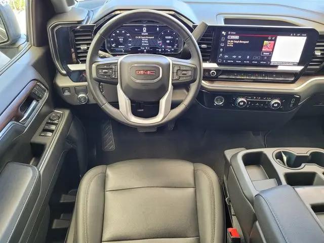 2024 GMC Sierra 1500 2WD Crew Cab Short Box SLT