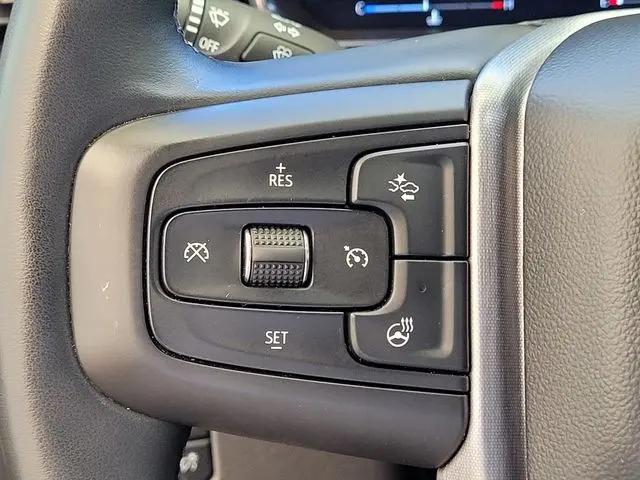 2024 GMC Sierra 1500 2WD Crew Cab Short Box SLT
