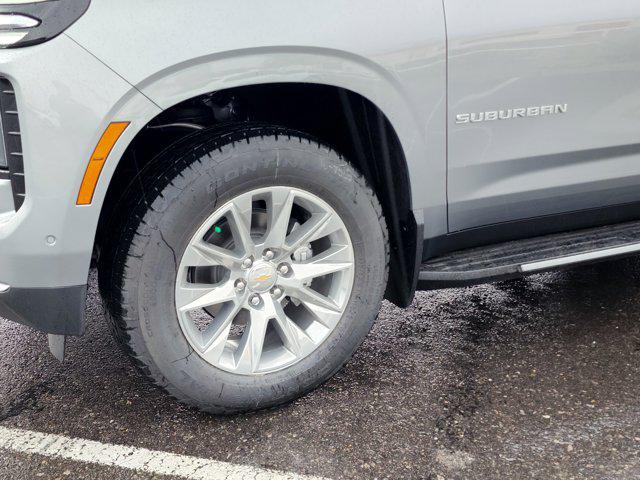 2025 Chevrolet Suburban 4WD Premier