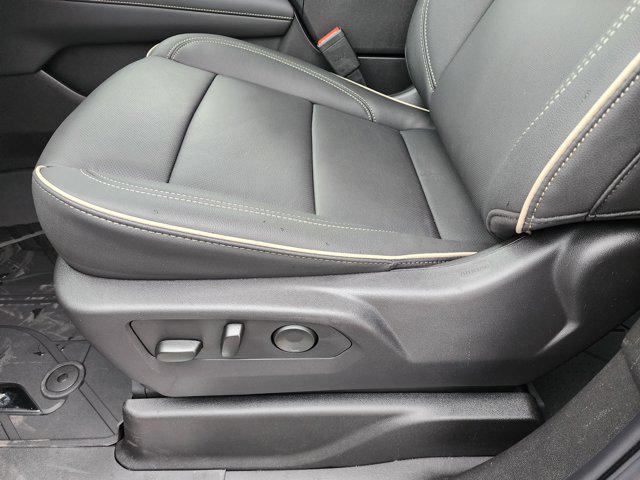2025 Chevrolet Suburban 4WD Premier