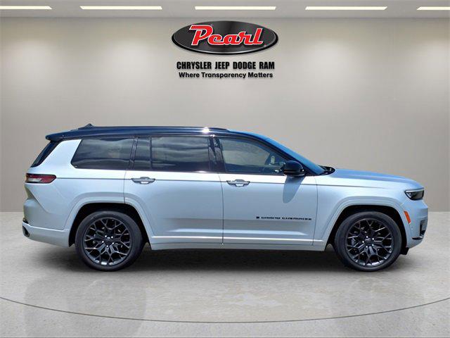 2024 Jeep Grand Cherokee L Summit Reserve 4x4 2024 Jeep Grand Cherokee L Summit Reserve 4x4